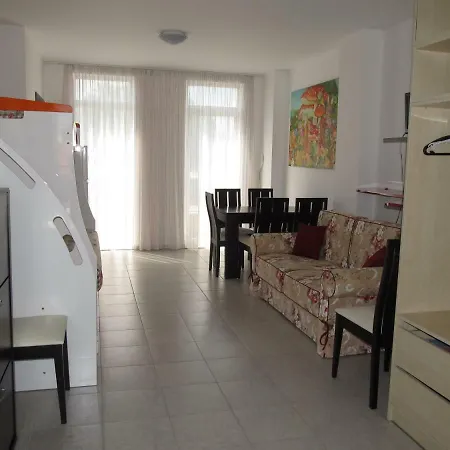 Cote D'azure Aparthotel 3*