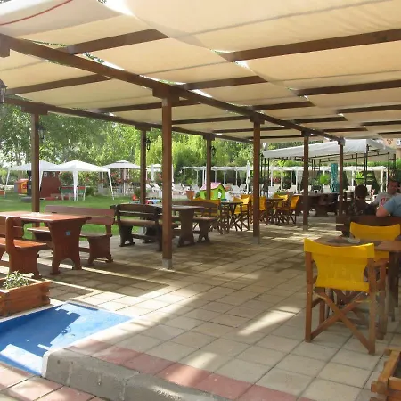 Cote D'azure Aparthotel 3*