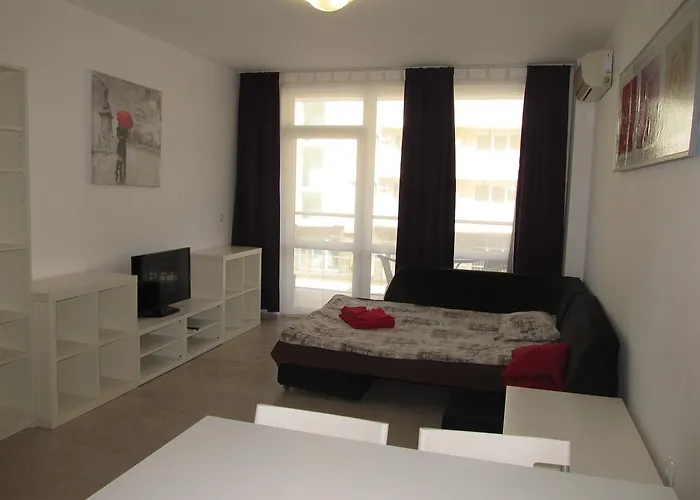 Cote D'azure Aparthotel 3*