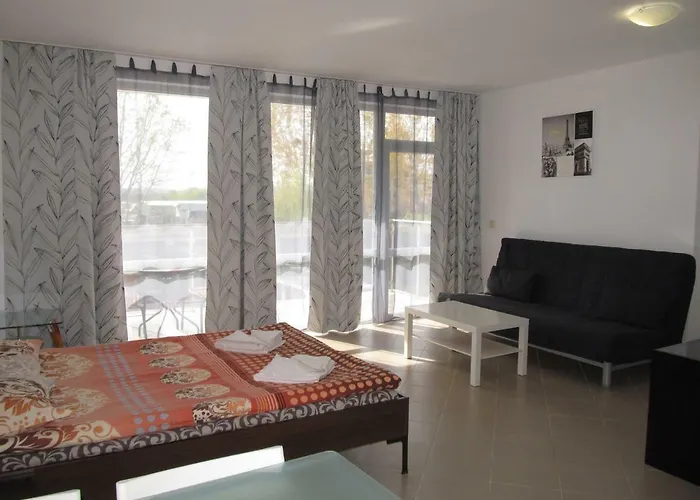 Cote D'azure Nesebar