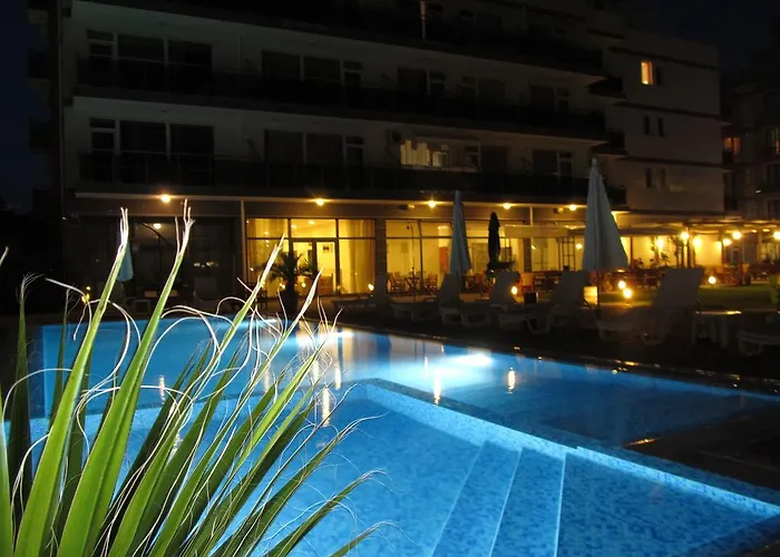 Cote D'azure Apartahotel Nesebar