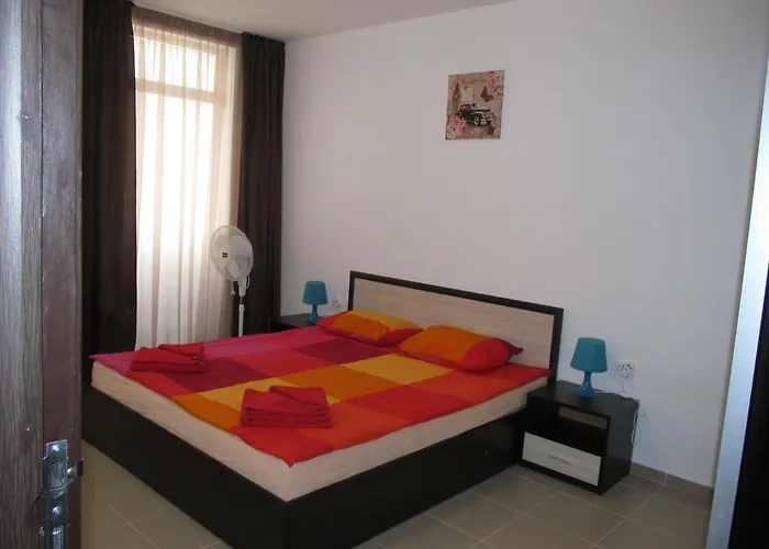 Cote D'azure Apartahotel